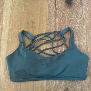 Lululemon sports bra